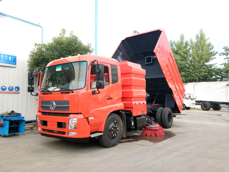 东风天锦扫路车