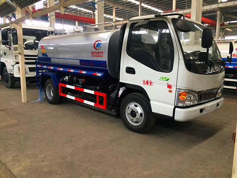 江淮6方洒水车