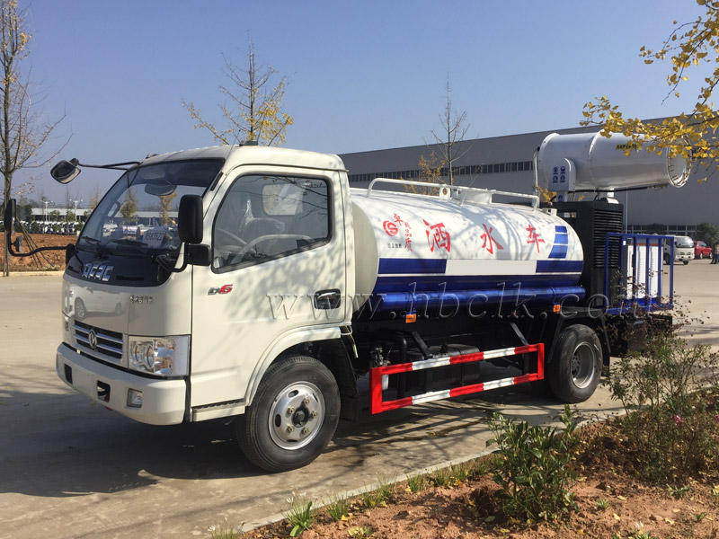 东风小多利卡5方抑尘车