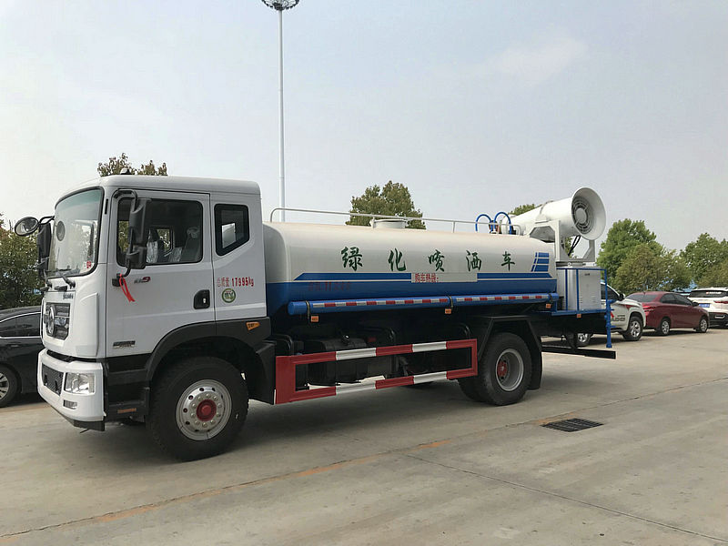东风D9型10-12吨喷雾打药车|农药喷洒车