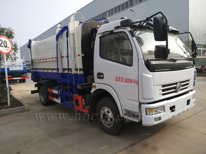 东风大多利卡10方侧装挂桶压缩垃圾车