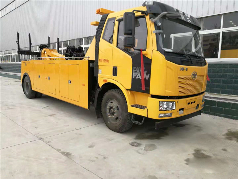 CLW5160TQZC5型清障车 一汽解放J6一拖一道路救援车